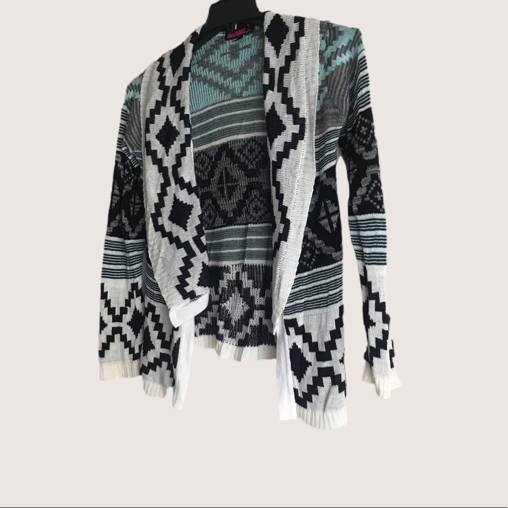 Say What? Open Drape White Blue Argyle Knit Cardigan Sweater Size M